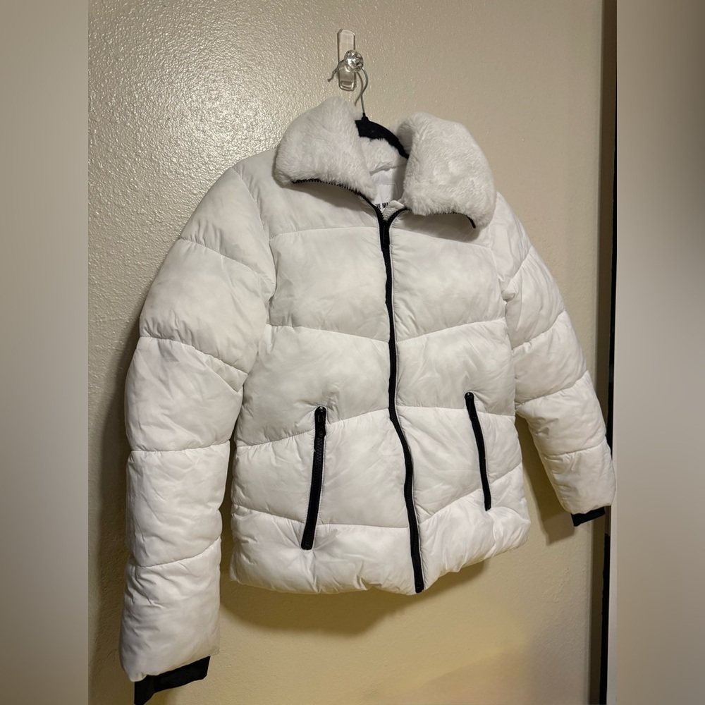 Steve Madden Girls White Puffer Jacket | Faux Fur Coat | Large Zip Front Jacket - Picture 4 of 5